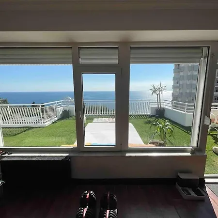 Lara Penthouse